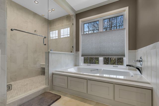 2237 Chelmsford Lane, Saint Cloud, MN 56301