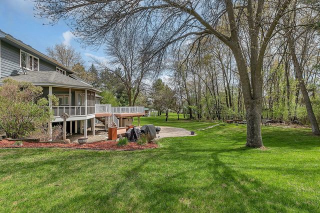 2237 Chelmsford Lane, Saint Cloud, MN 56301