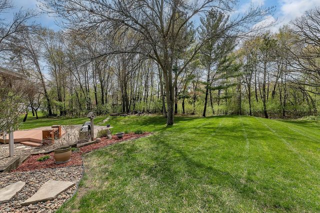2237 Chelmsford Lane, Saint Cloud, MN 56301