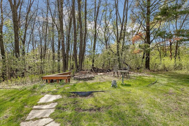 2237 Chelmsford Lane, Saint Cloud, MN 56301