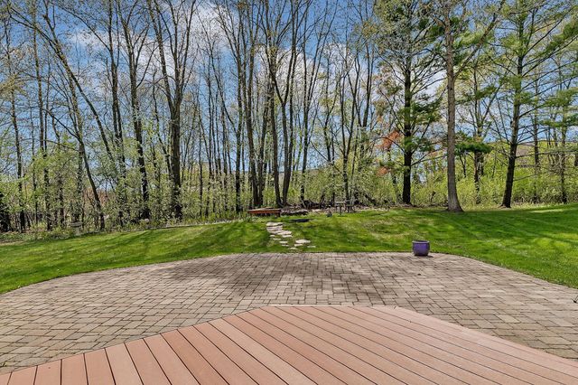 2237 Chelmsford Lane, Saint Cloud, MN 56301