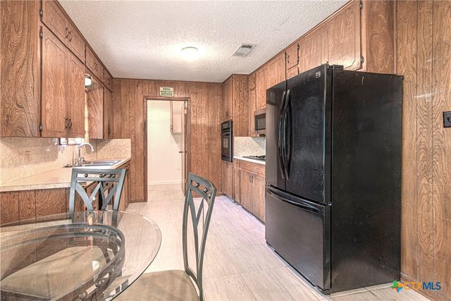 3006 Van Pelt Avenue, Temple, TX 76501