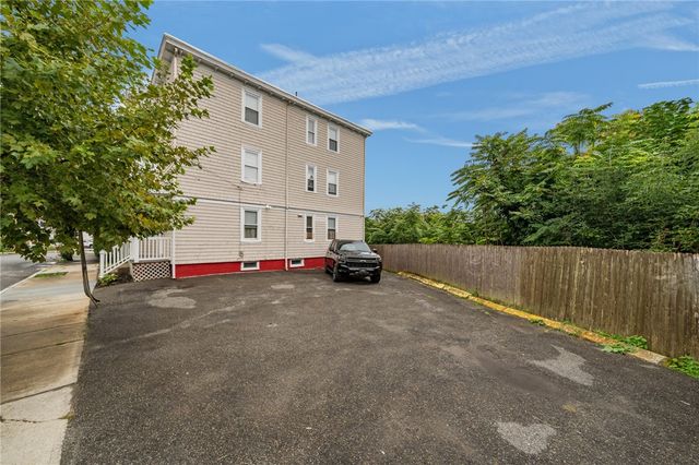 81 Ledge Street 2, Providence, RI 02904