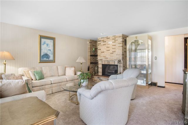 284 Enez Drive, Cheektowaga, NY 14043