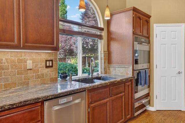 6504 Swallowsview Ct, Rocklin, CA 95677