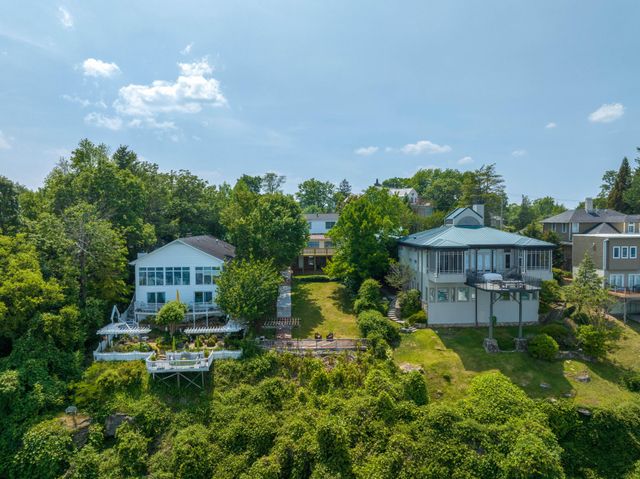 1003 E Brow Road, Lookout Mountain, TN 37350