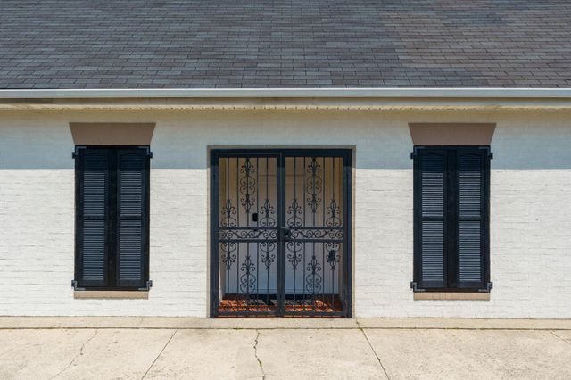1003 E Brow Road, Lookout Mountain, TN 37350