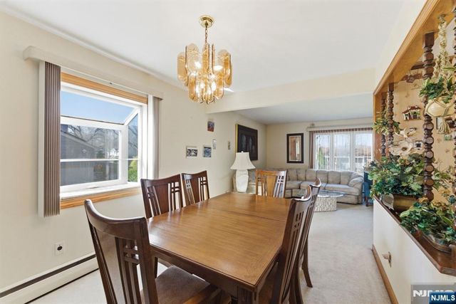 37 Farmingdale Road, Wayne, NJ 07470
