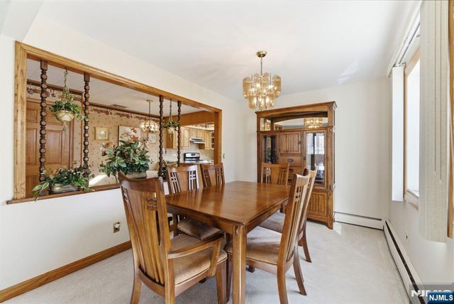 37 Farmingdale Road, Wayne, NJ 07470