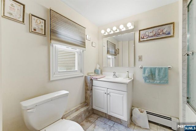37 Farmingdale Road, Wayne, NJ 07470