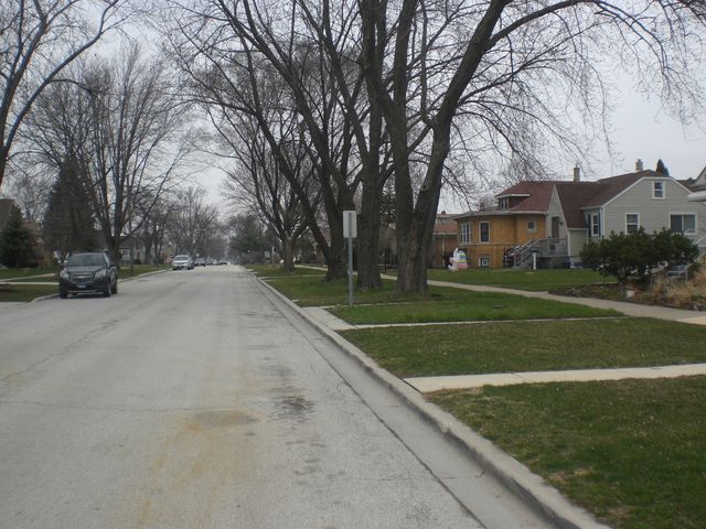 4239 Grove Avenue, Stickney, IL 60402