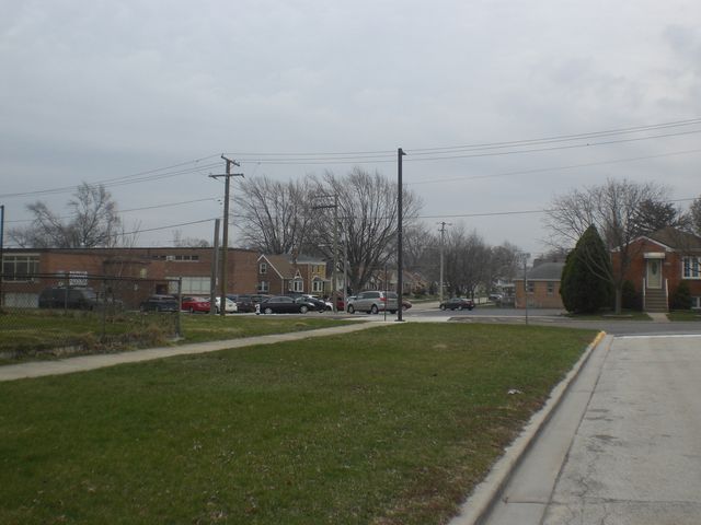 4239 Grove Avenue, Stickney, IL 60402