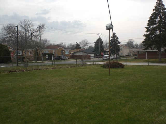 4239 Grove Avenue, Stickney, IL 60402