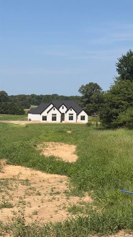 137 Arrowhead Rd, Greenbrier, AR 72058