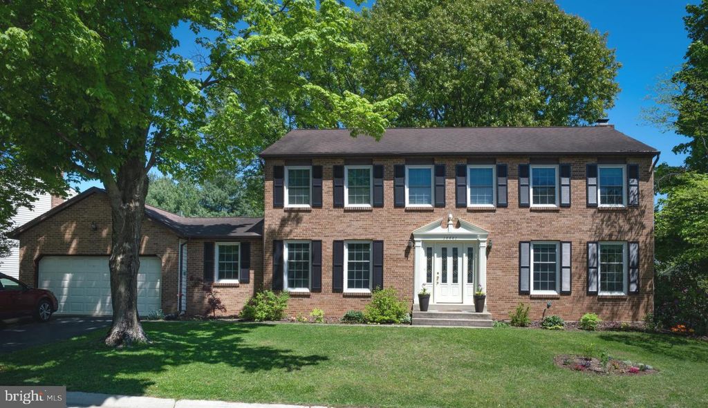 Image 1 of property listing at 14441 KINGS GRANT ST, North Potomac, MD 20878