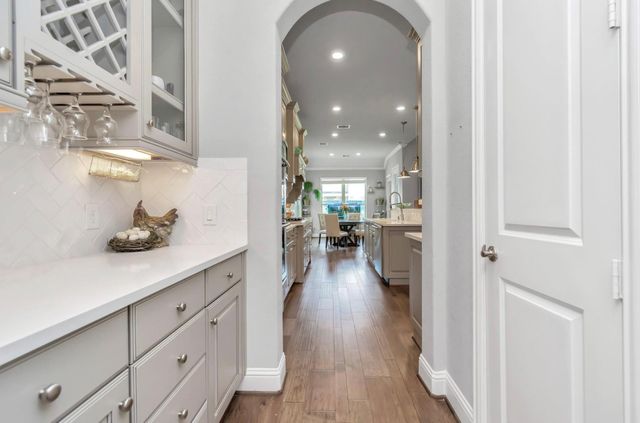 13619 Nearpoint Lane, Tomball, TX 77377