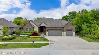 423 Verona Drive, Rochester Hills, MI 48307