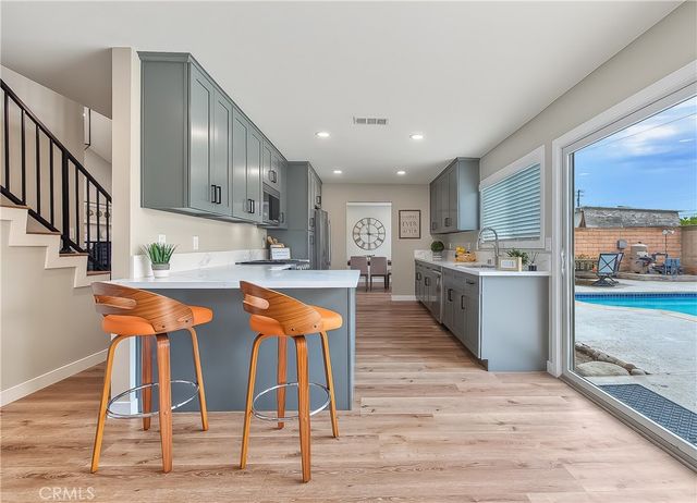 286 W Renwick, Azusa, CA 91702