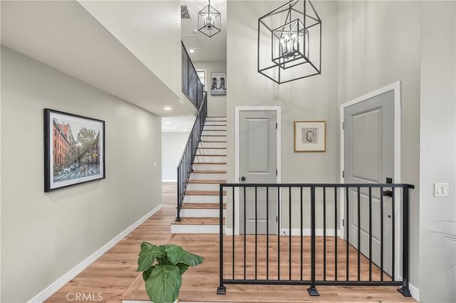 286 W Renwick, Azusa, CA 91702