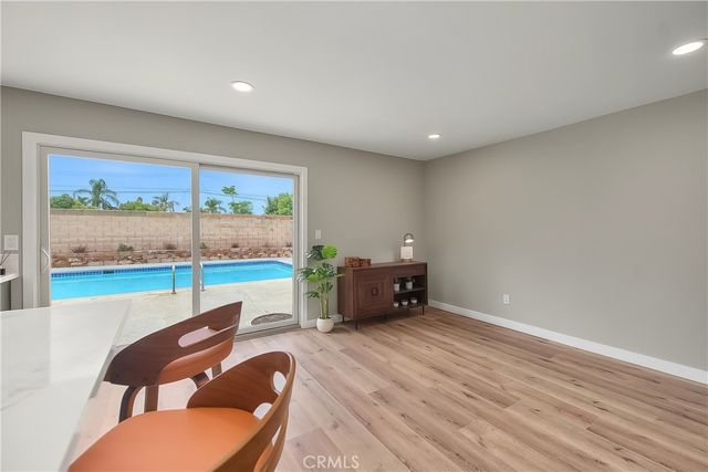 286 W Renwick, Azusa, CA 91702