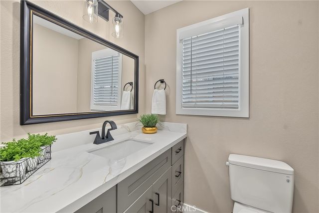 286 W Renwick, Azusa, CA 91702