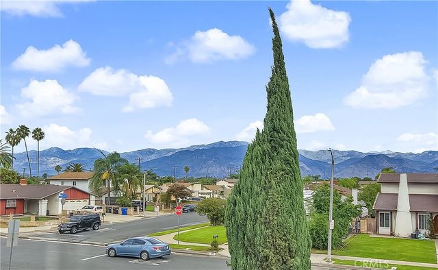 286 W Renwick, Azusa, CA 91702