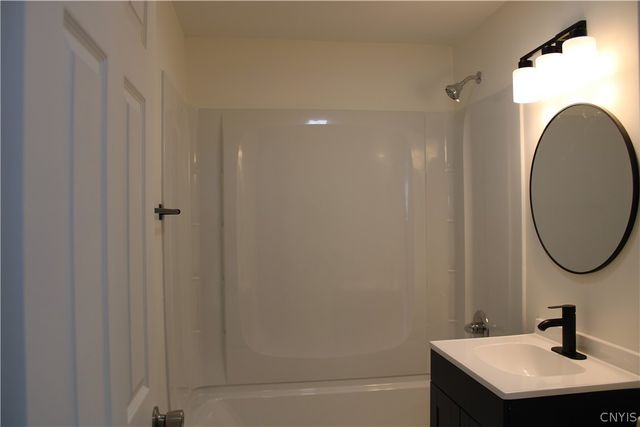 203 Brookline Road, Salina, NY 13208