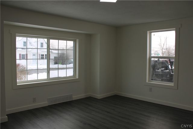 203 Brookline Road, Salina, NY 13208