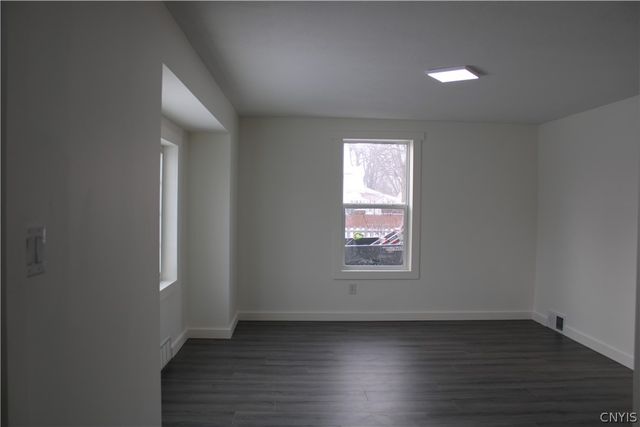 203 Brookline Road, Salina, NY 13208