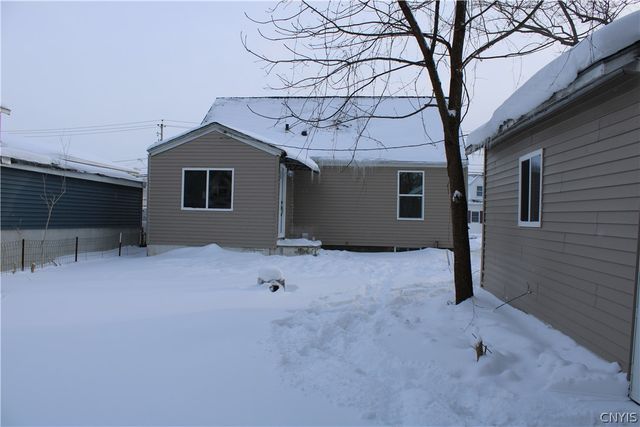 203 Brookline Road, Salina, NY 13208