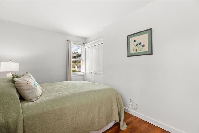 7 Haynes St, Walpole, MA 02081