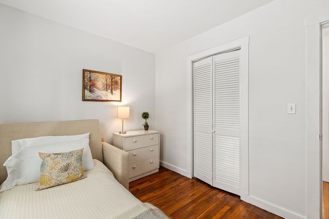 7 Haynes St, Walpole, MA 02081
