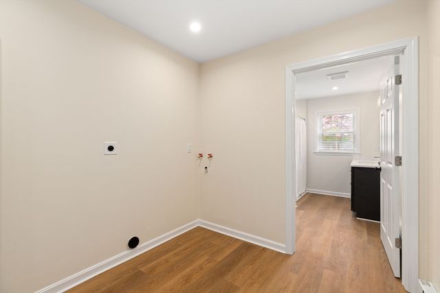 7 Haynes St, Walpole, MA 02081