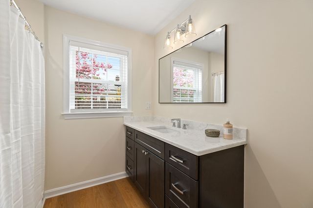 7 Haynes St, Walpole, MA 02081