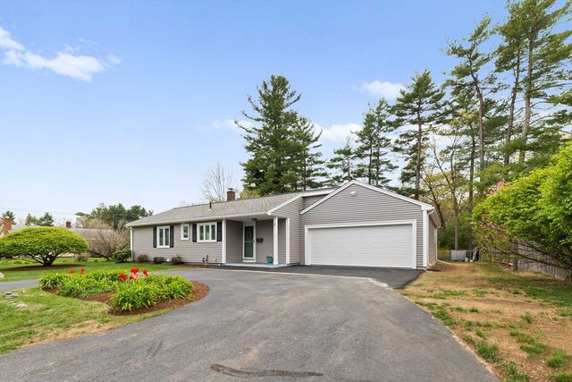7 Haynes St, Walpole, MA 02081