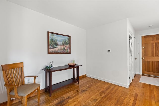 7 Haynes St, Walpole, MA 02081