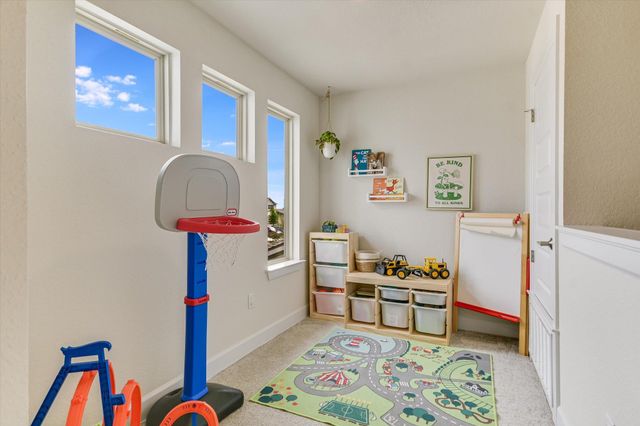 8607 McKamy DR, Austin, TX 78744