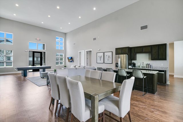 8607 McKamy DR, Austin, TX 78744