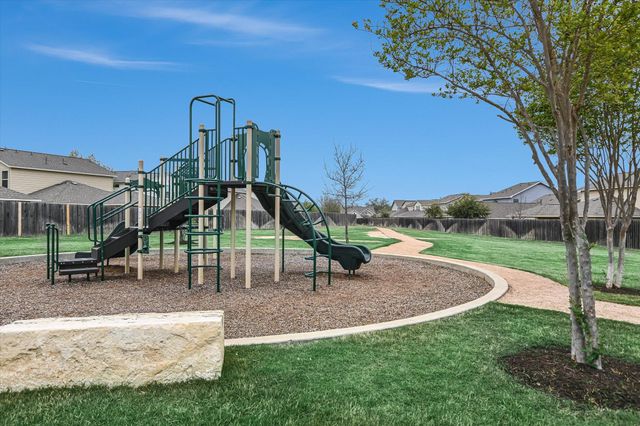 8607 McKamy DR, Austin, TX 78744