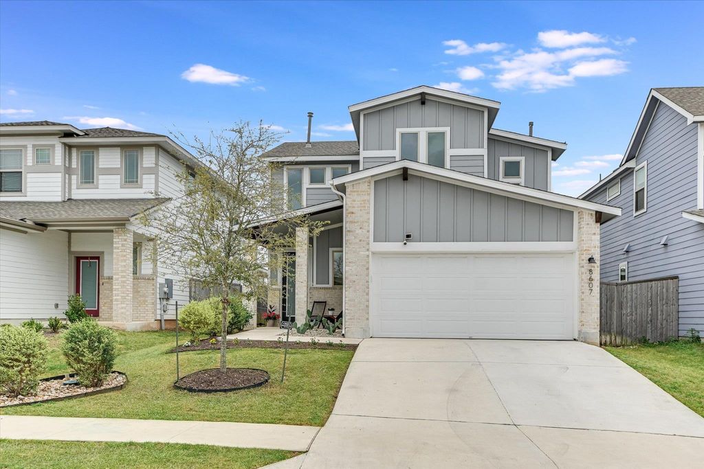 8607 McKamy DR, Austin, TX 78744