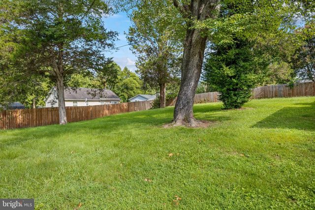 605 PAYTON DR, Fredericksburg, VA 22405