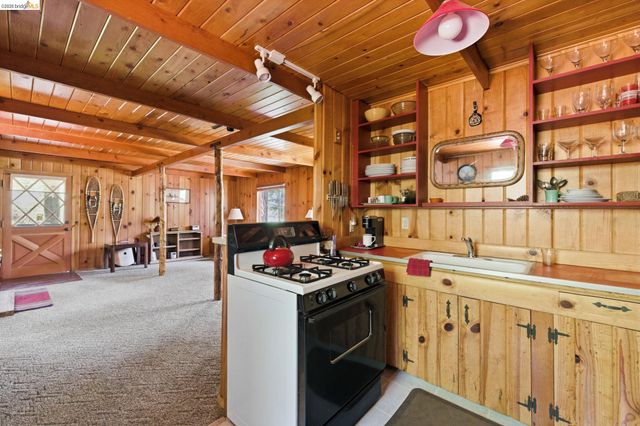 25409 David, Long Barn, CA 95346