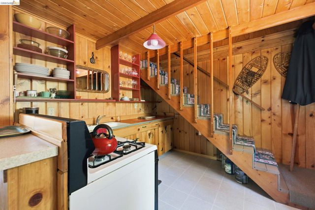 25409 David, Long Barn, CA 95346