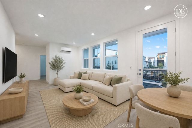 684 CARA CARA, Covina, CA 91723