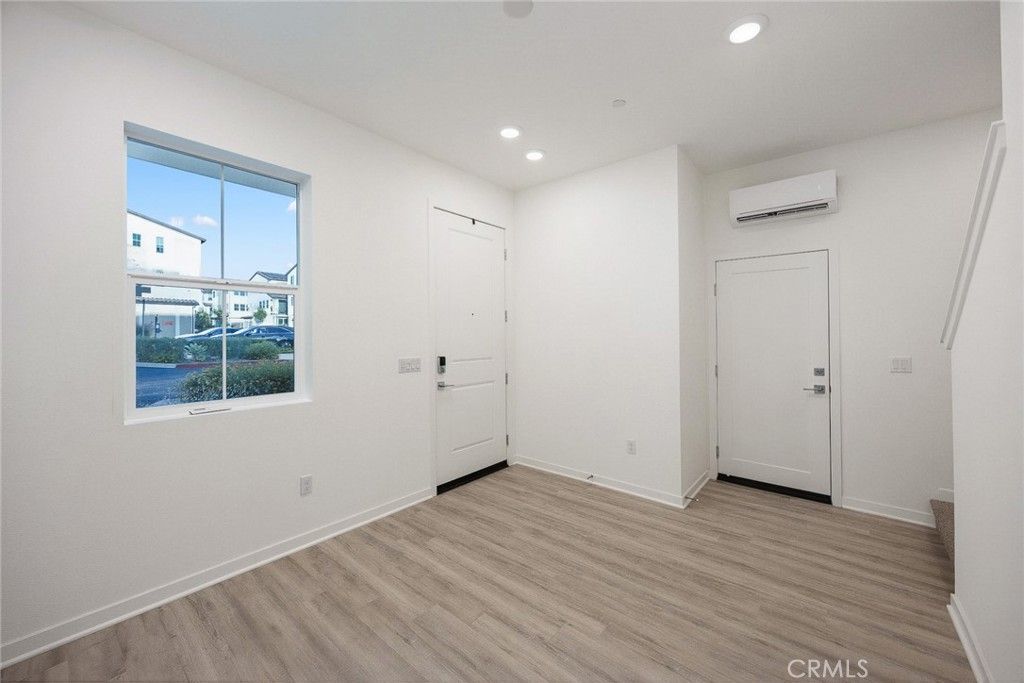 Image 10 of property listing at 684 CARA CARA, Covina, CA 91723