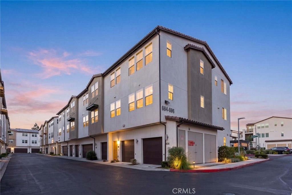 Image 35 of property listing at 684 CARA CARA, Covina, CA 91723