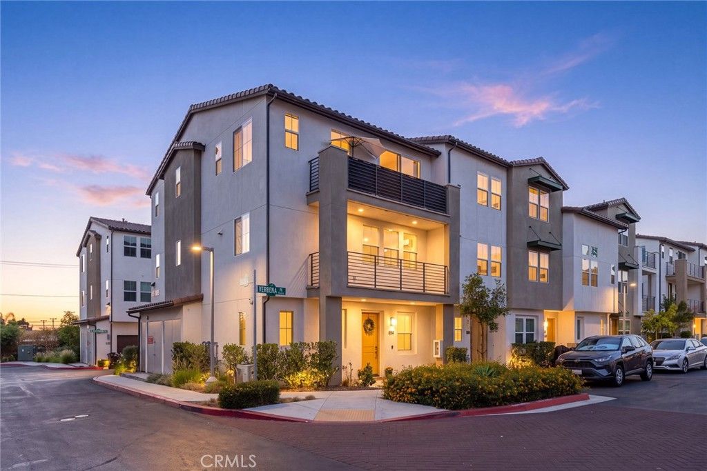 Image 45 of property listing at 684 CARA CARA, Covina, CA 91723