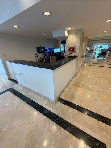 2625 Collins Avenue 420, Miami Beach, FL 33140