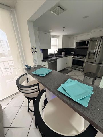 2625 Collins Avenue 420, Miami Beach, FL 33140