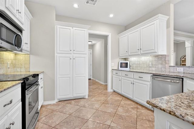 1717 Redland Drive, Edmond, OK 73003